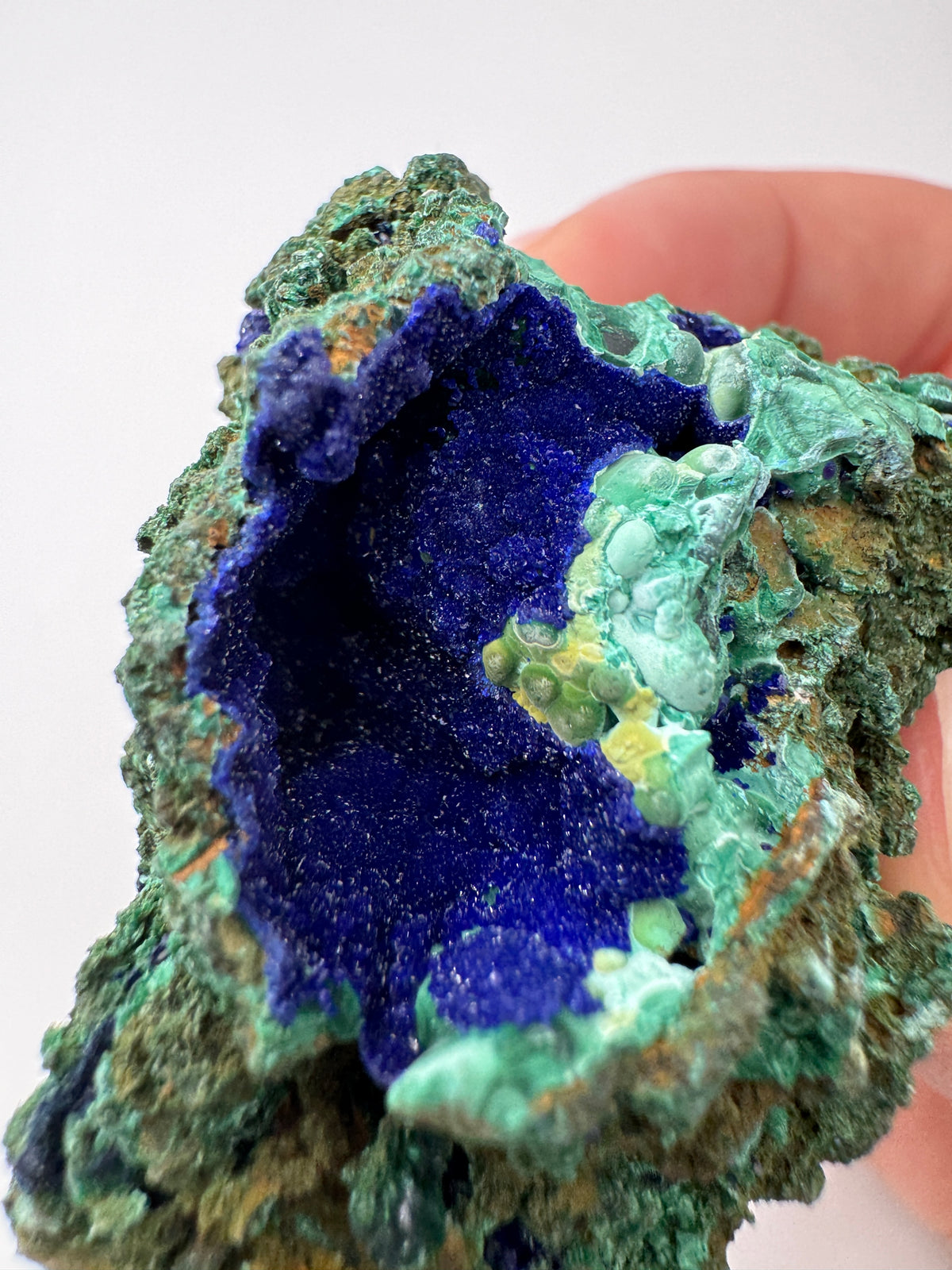 Azurit-Malachit Rohstein AMR79, 6,8 × 5,4 cm, mit charakteristischem Blau-Grün-Farbspiel der natürlichen Mineralverwachsung