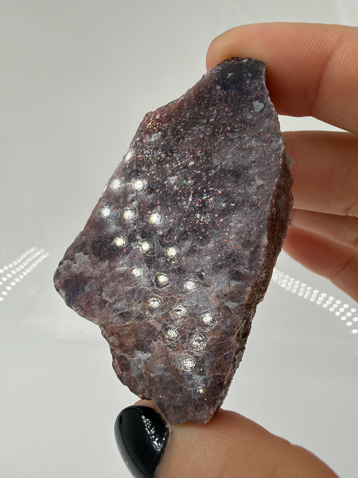 Iolith-Sonnenstein-Scheibe IS34 mit grauvioletten Bereichen und feinen Glitzerpunkten