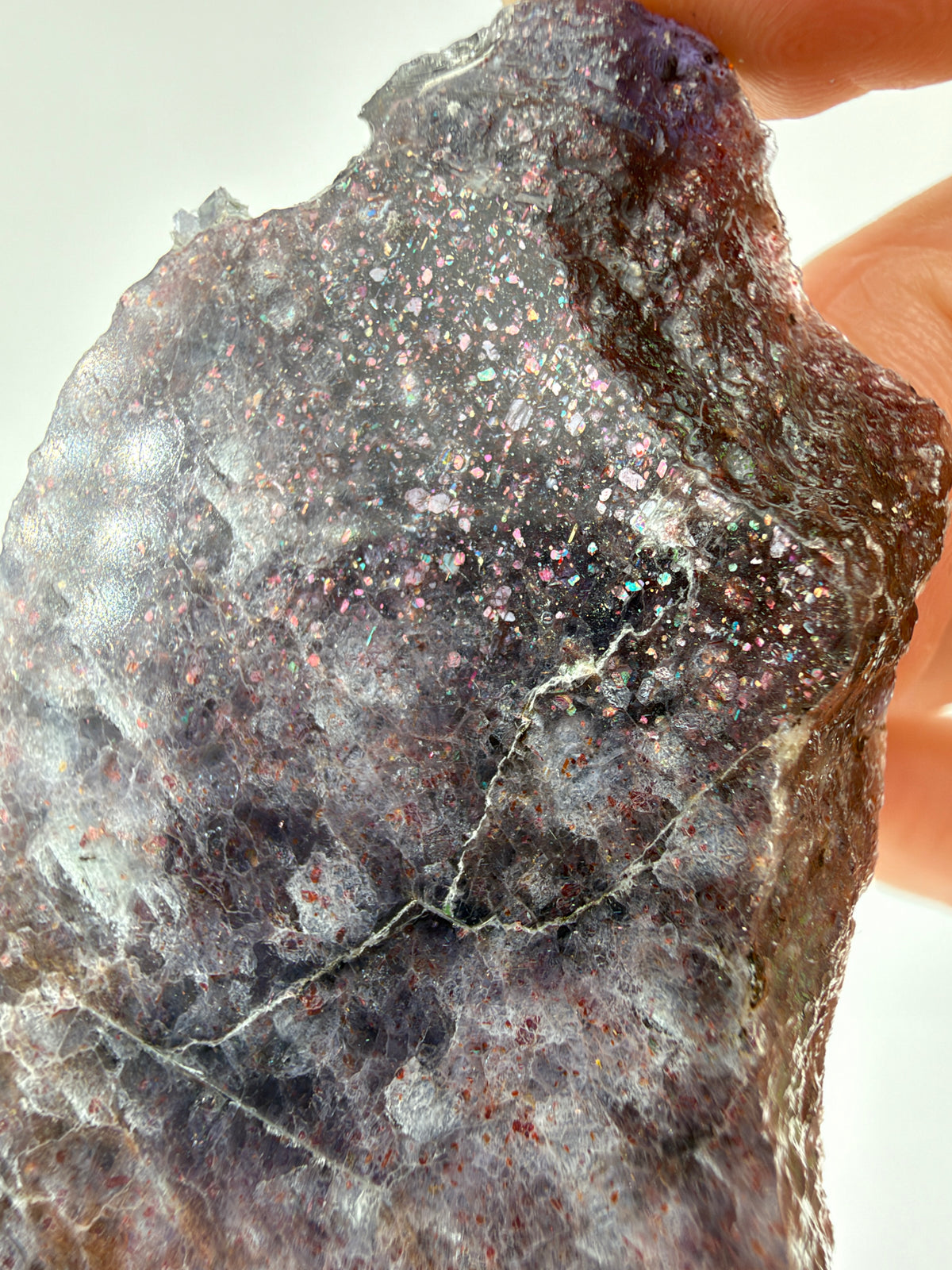 Iolith-Sonnenstein-Scheibe IS34 mit grauvioletten Bereichen und feinen Glitzerpunkten